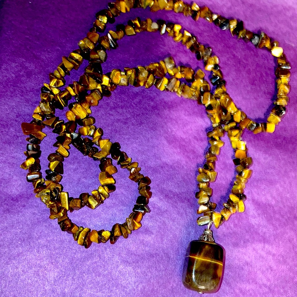 Tigers eye Neaklace with beautiful tiger eye pendant stone